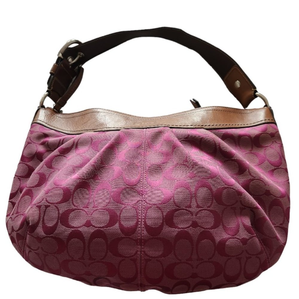 🎁🎁🔥🔥EUC: Coach purple purse with brown leather strap🔥🔥🎁🎁